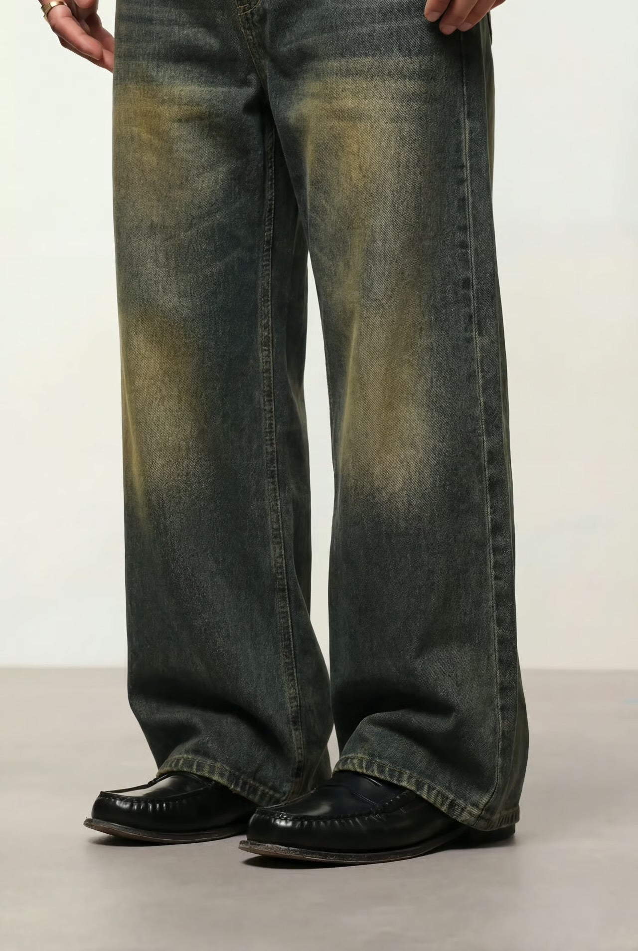 VINTAGE WASHED DENIM®