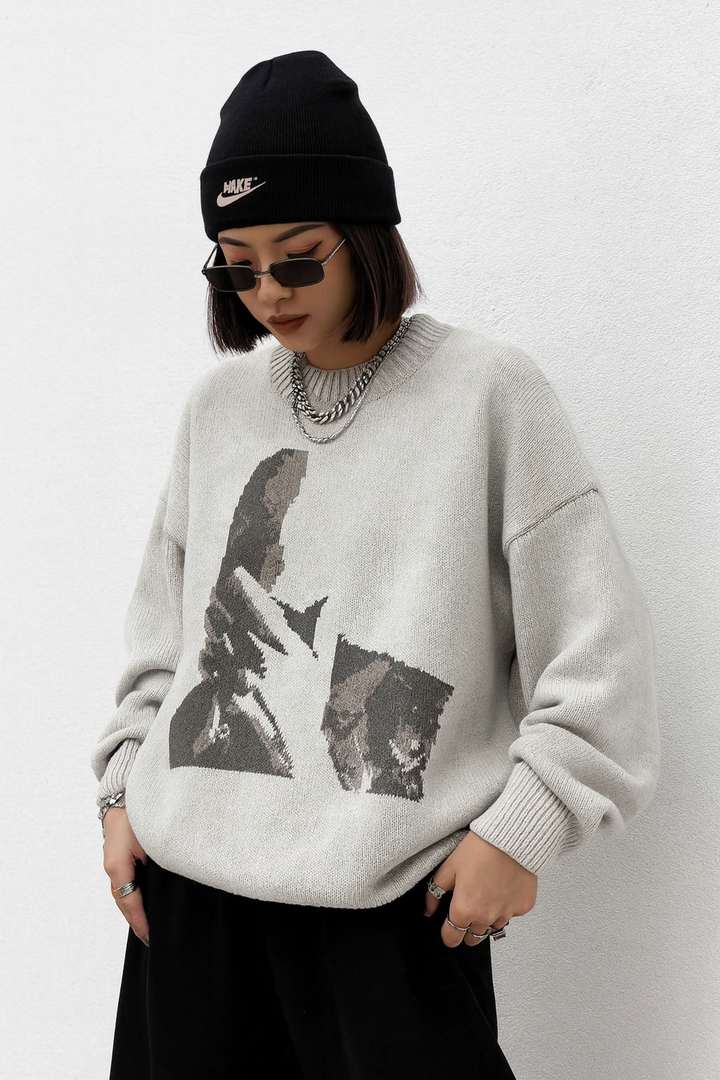 SHY SWEATER®