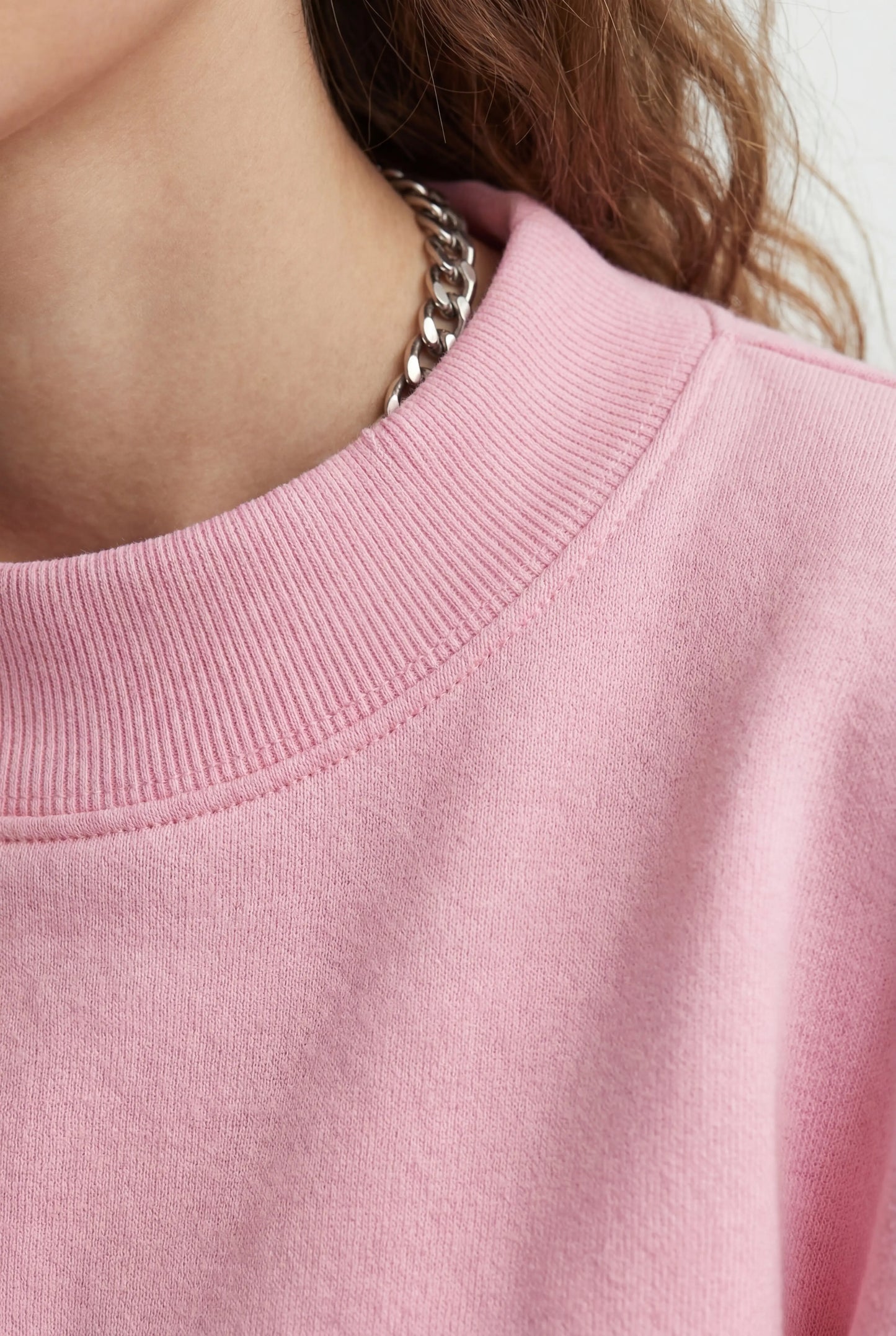 FLEECE MOCK-NECK SWEATSHIRT®