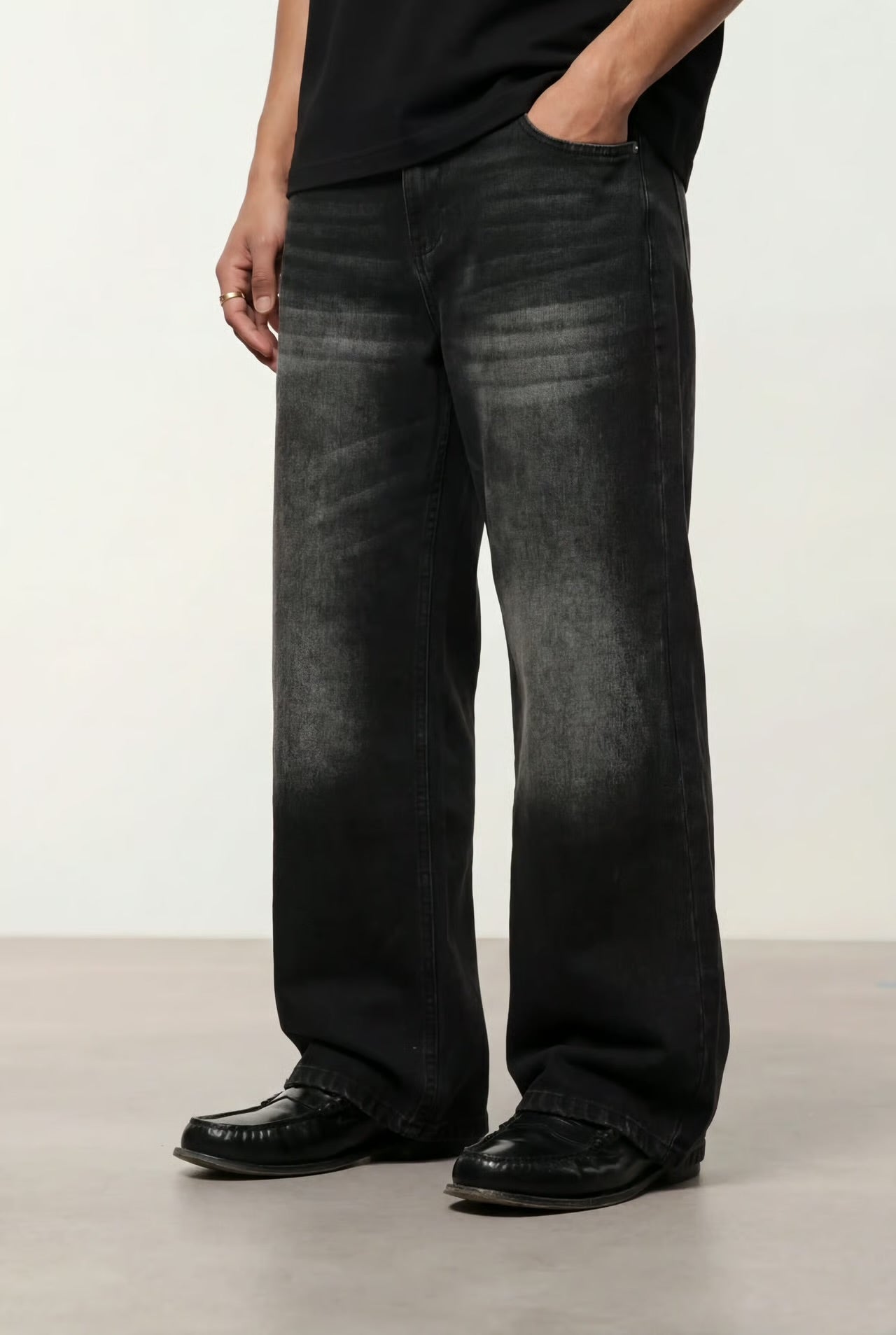 VINTAGE WASHED DENIM®