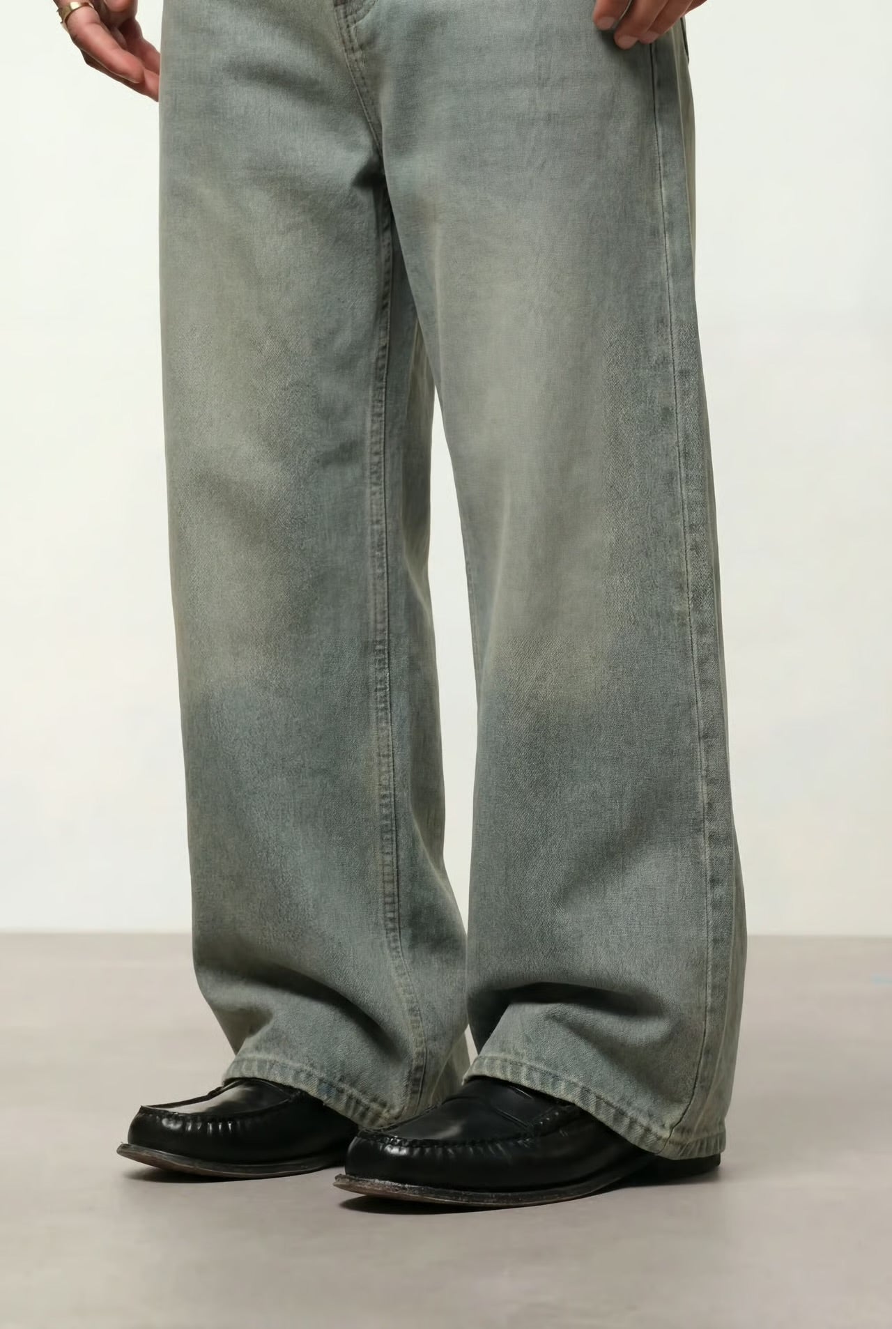 VINTAGE WASHED DENIM®