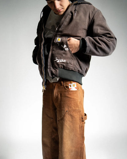 WASHED BROWM JEANS®