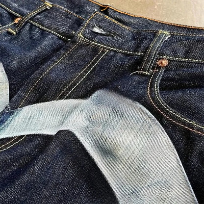 DISTRESSED FISH EMBROIDERY JEANS®